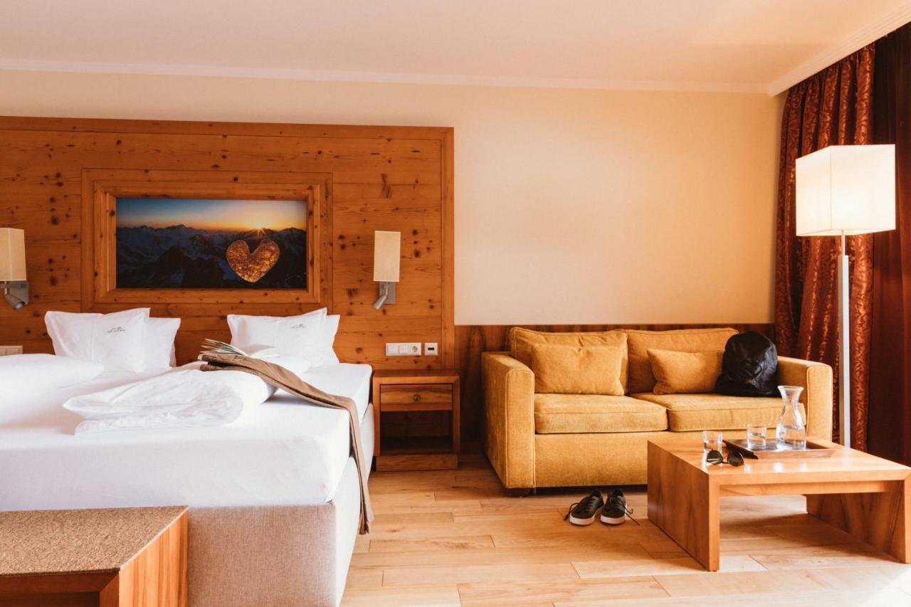 Gartenhotel Linde 4 Sterne Superior Ried im Oberinntal Zewnętrze zdjęcie