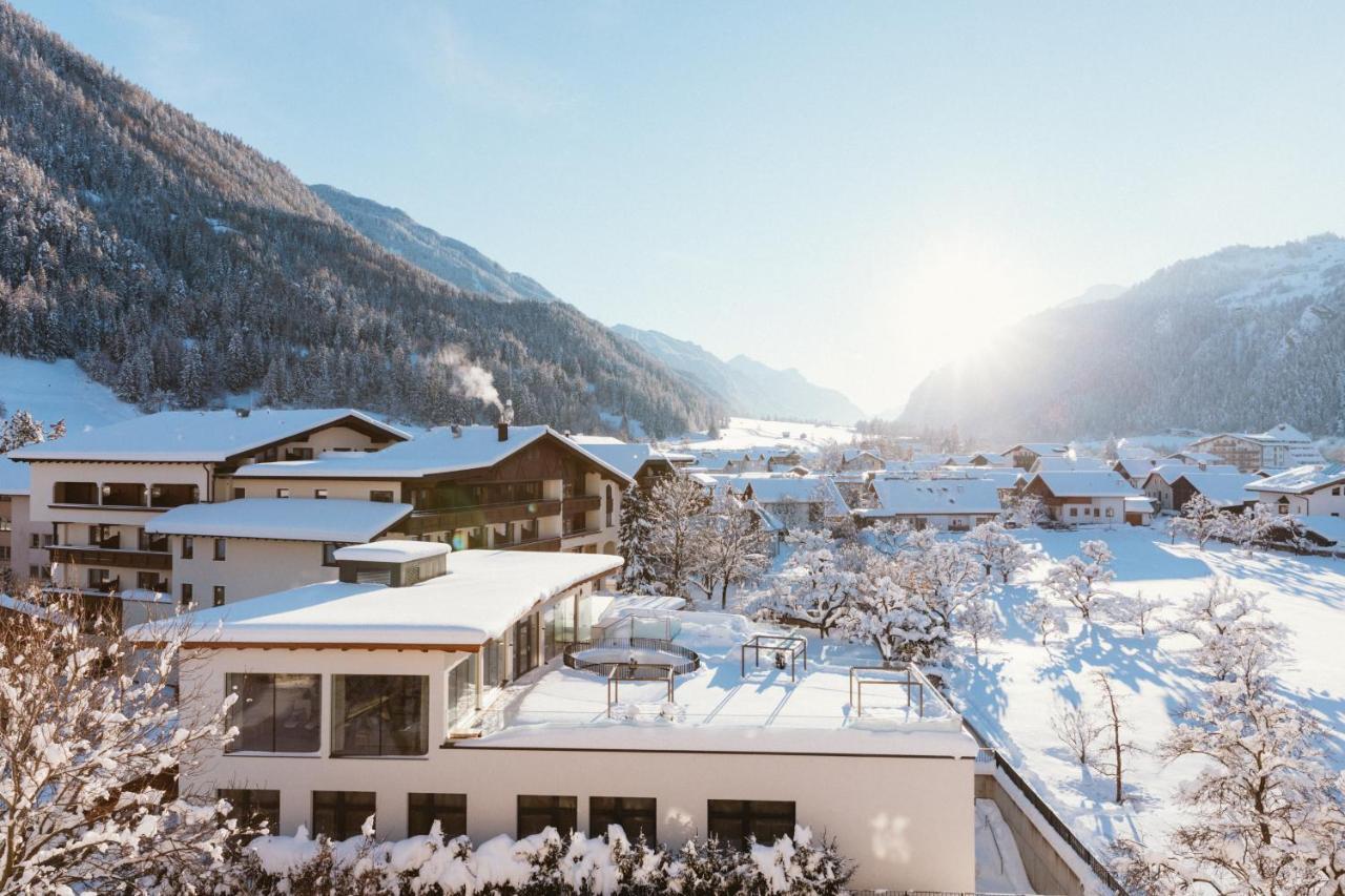 Gartenhotel Linde 4 Sterne Superior Ried im Oberinntal Zewnętrze zdjęcie