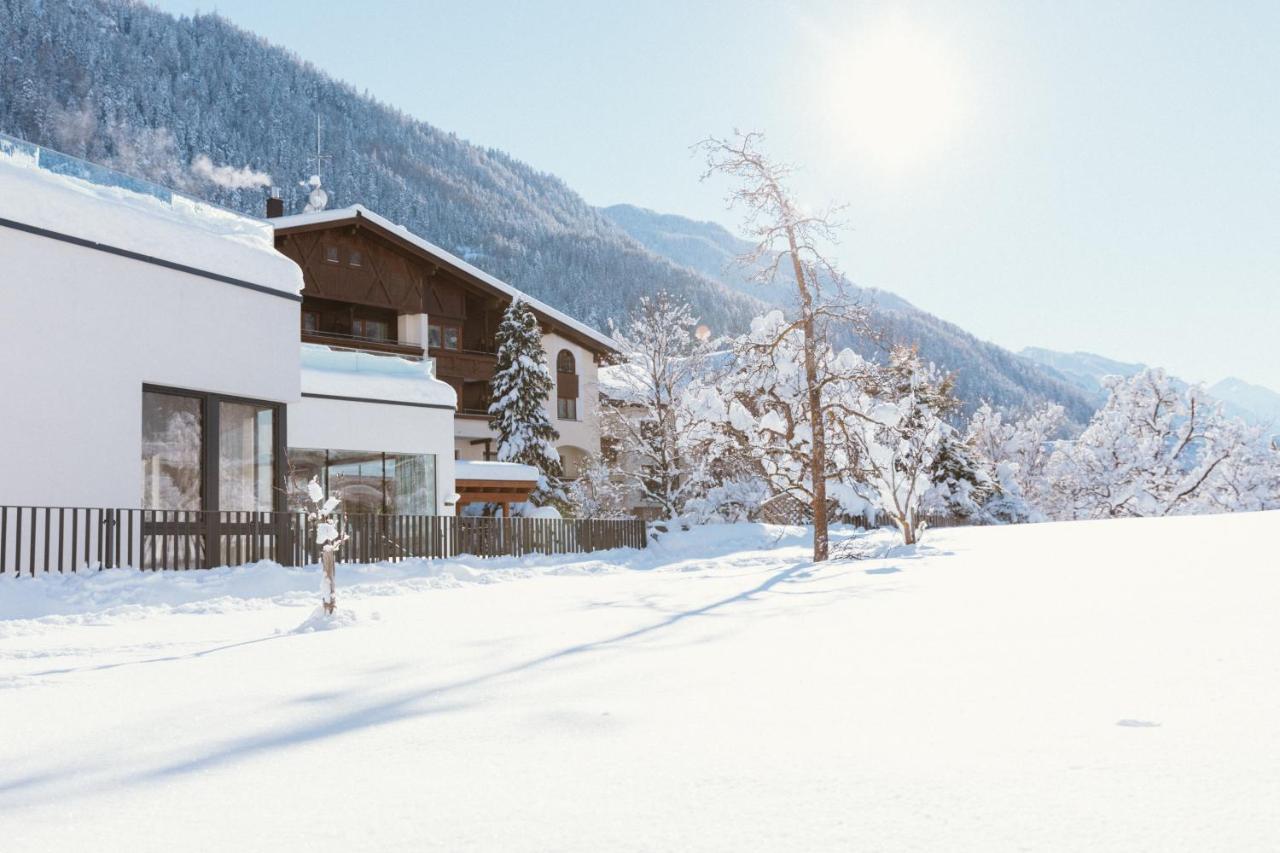 Gartenhotel Linde 4 Sterne Superior Ried im Oberinntal Zewnętrze zdjęcie